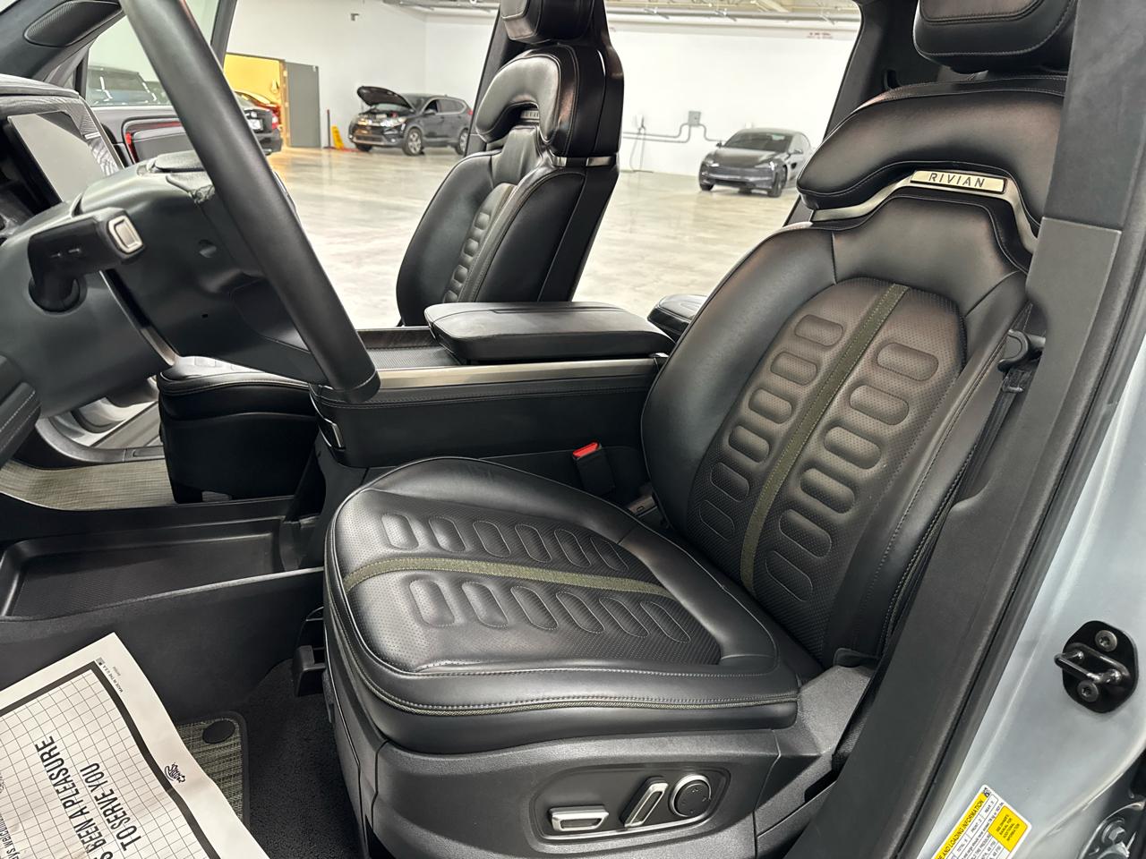Rivian R1T Adventure Quad-Motor Large Pack 2024