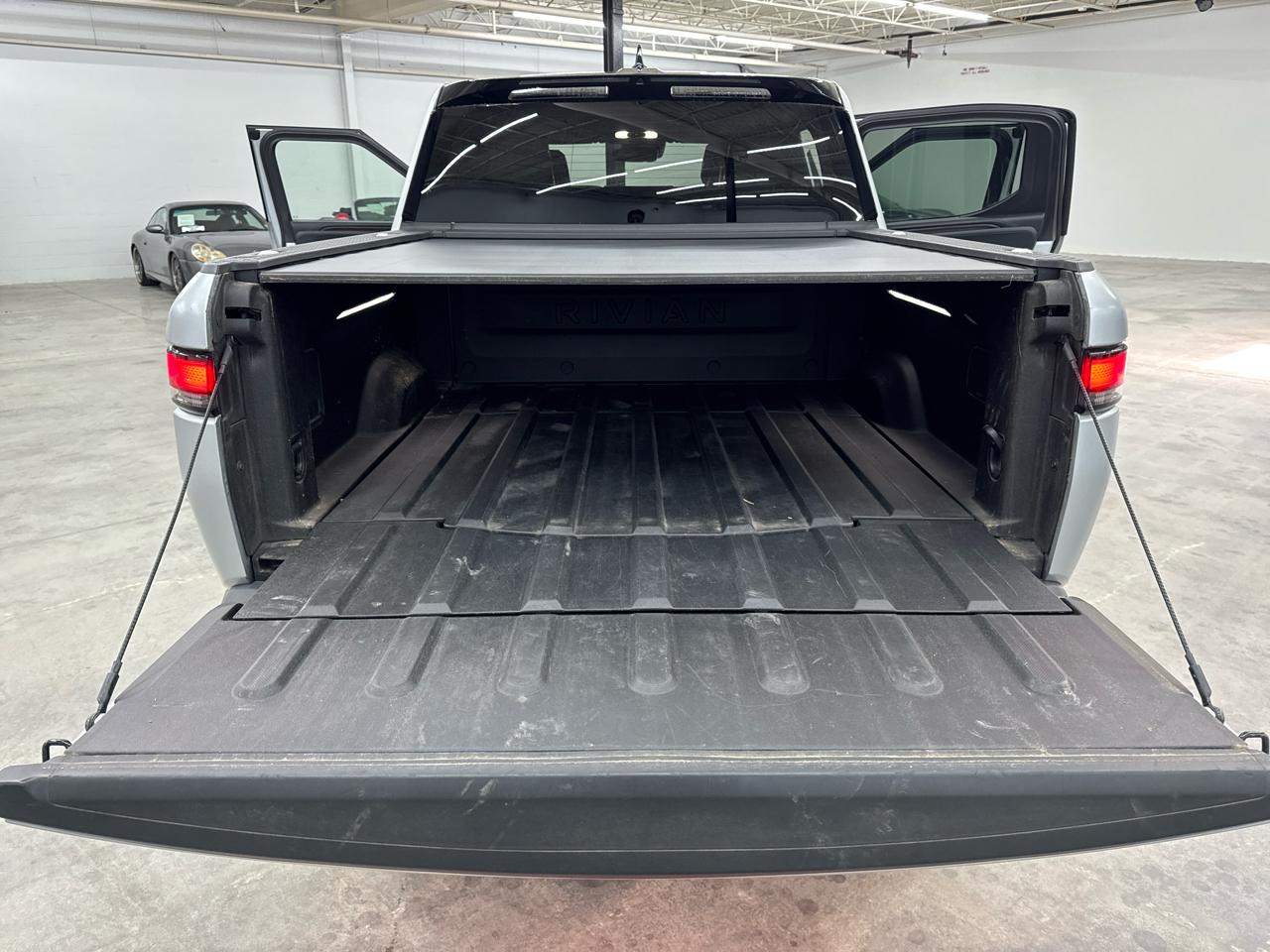 Rivian R1T Adventure Quad-Motor Large Pack 2024