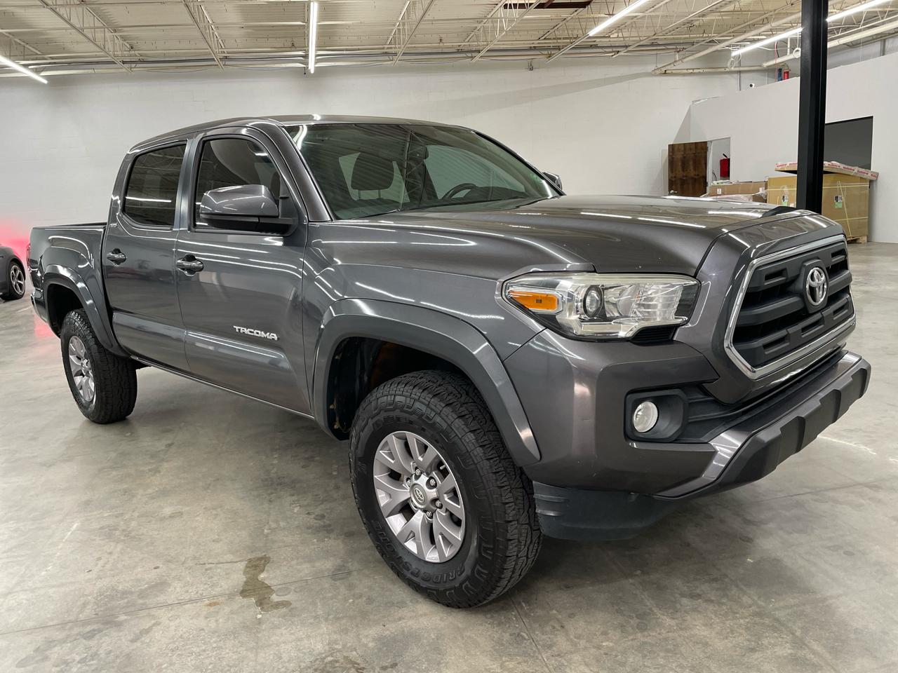 Toyota Tacoma TRD Off Road Double Cab 5' Bed V6 4x2 AT (Natl) 2017