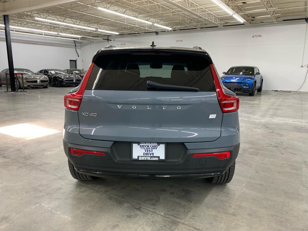 Volvo XC40 Recharge Pure Electric Twin eAWD Plus 2023