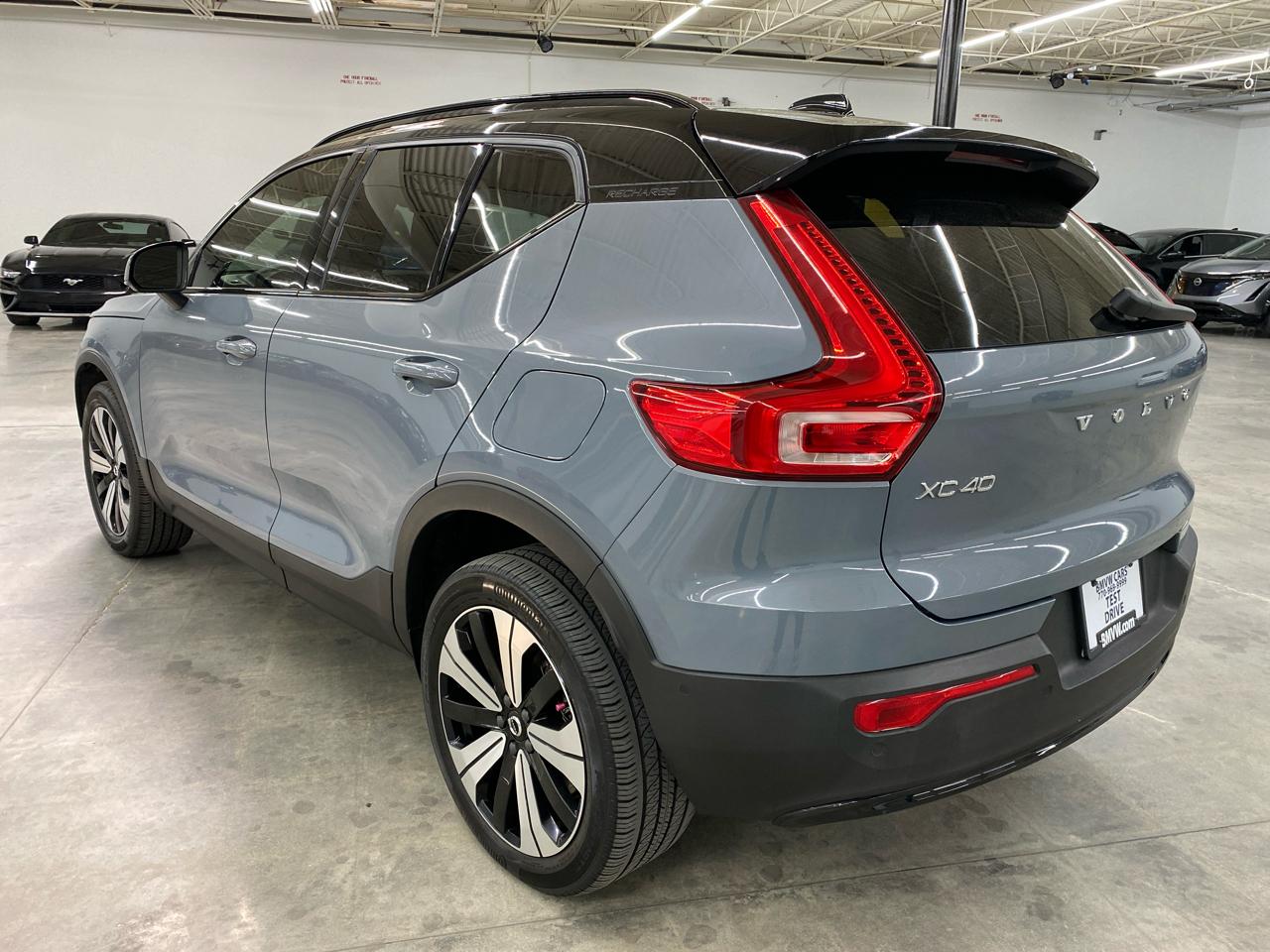 Volvo XC40 Recharge Pure Electric Twin eAWD Plus 2023