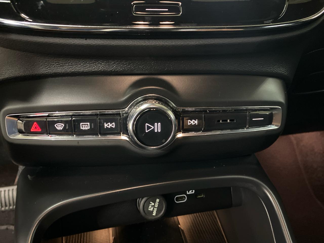 Volvo XC40 Recharge Pure Electric Twin eAWD Plus 2023