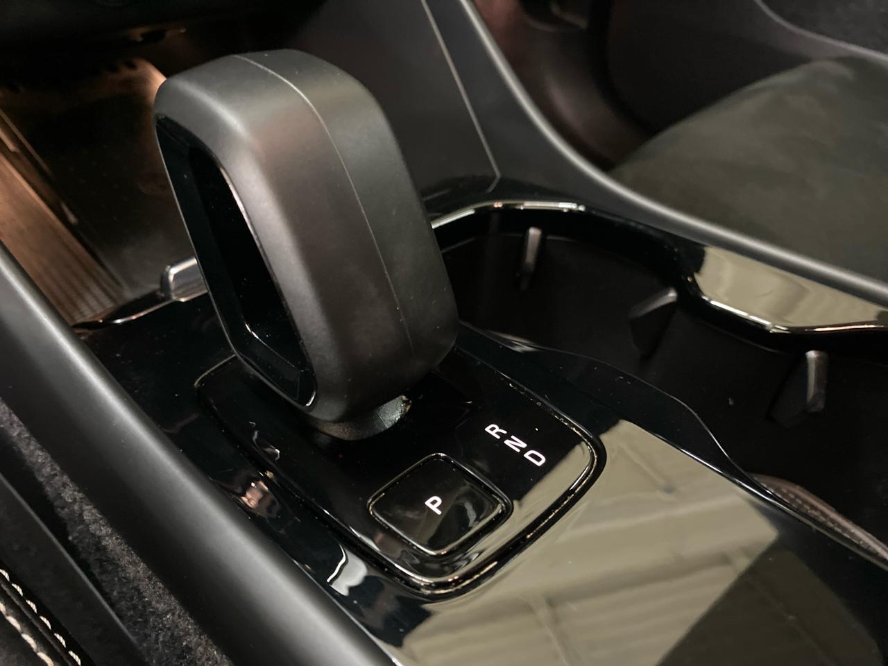 Volvo XC40 Recharge Pure Electric Twin eAWD Plus 2023