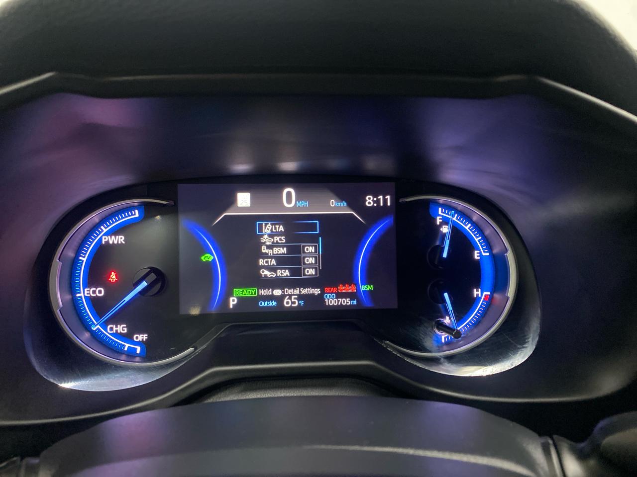 Toyota RAV4 Hybrid XLE AWD (Natl) 2023