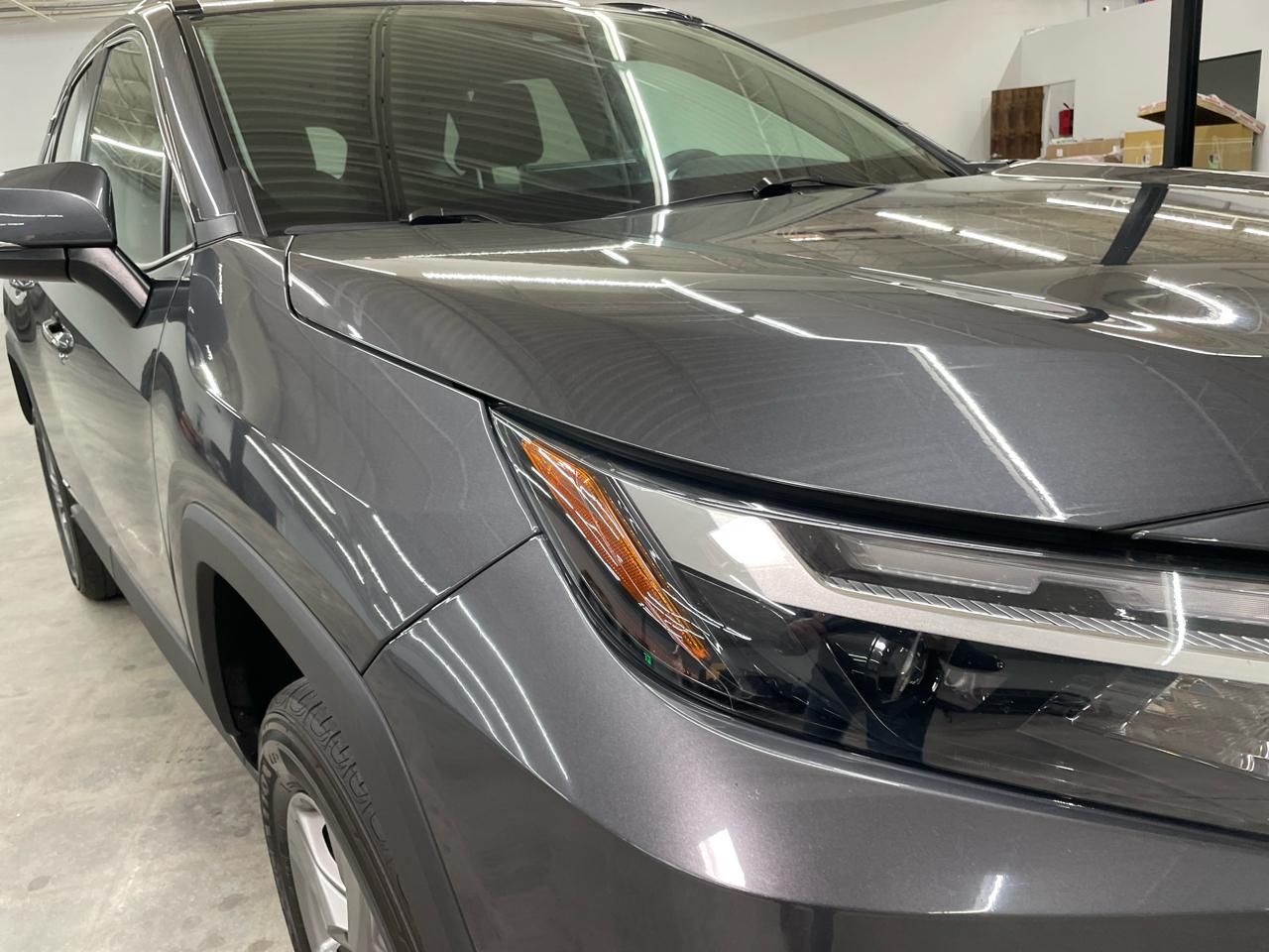 Toyota RAV4 Hybrid XLE AWD (Natl) 2024