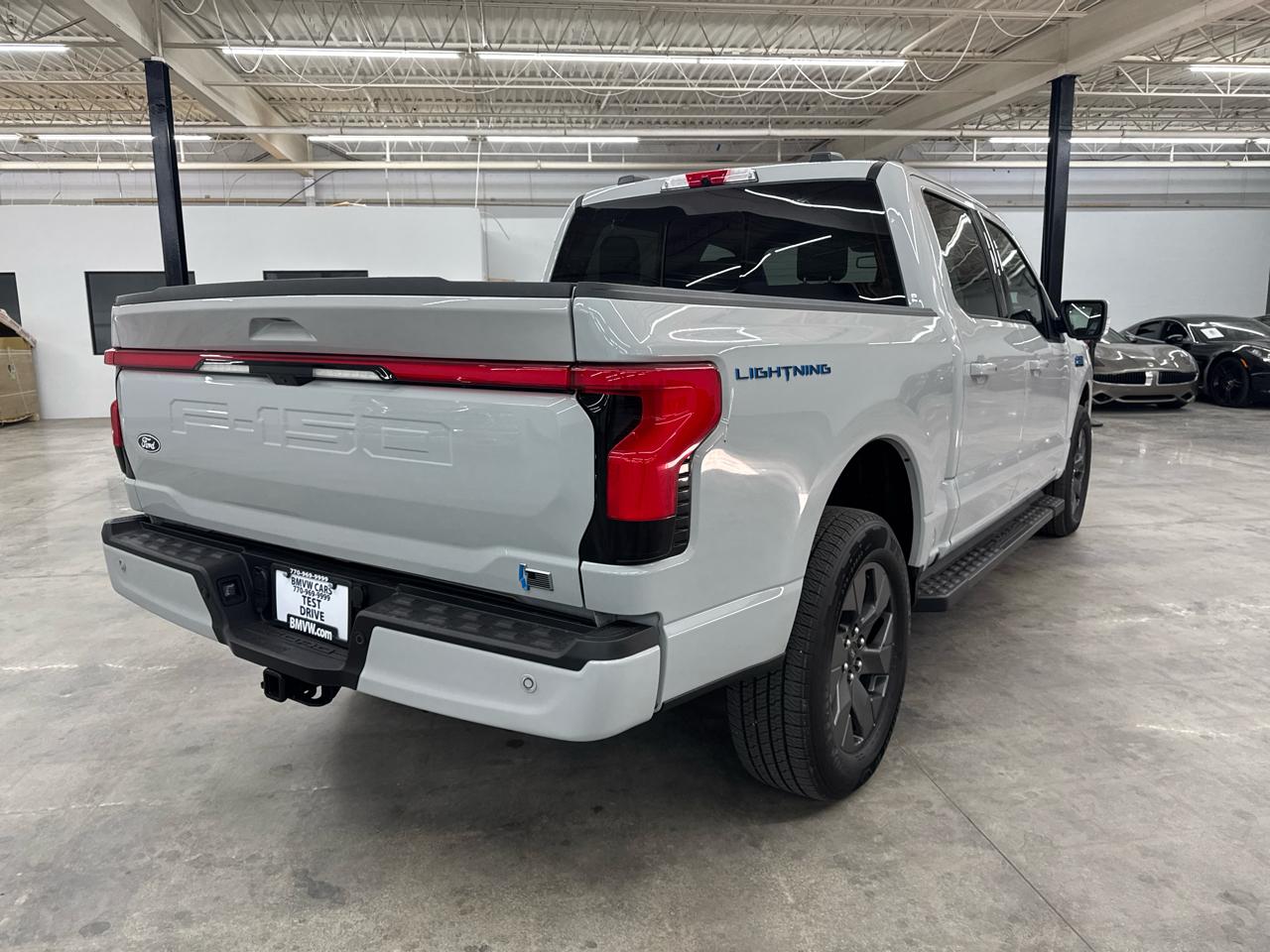 Ford F-150 Lightning LARIAT 4WD SuperCrew 5.5' Box 2024