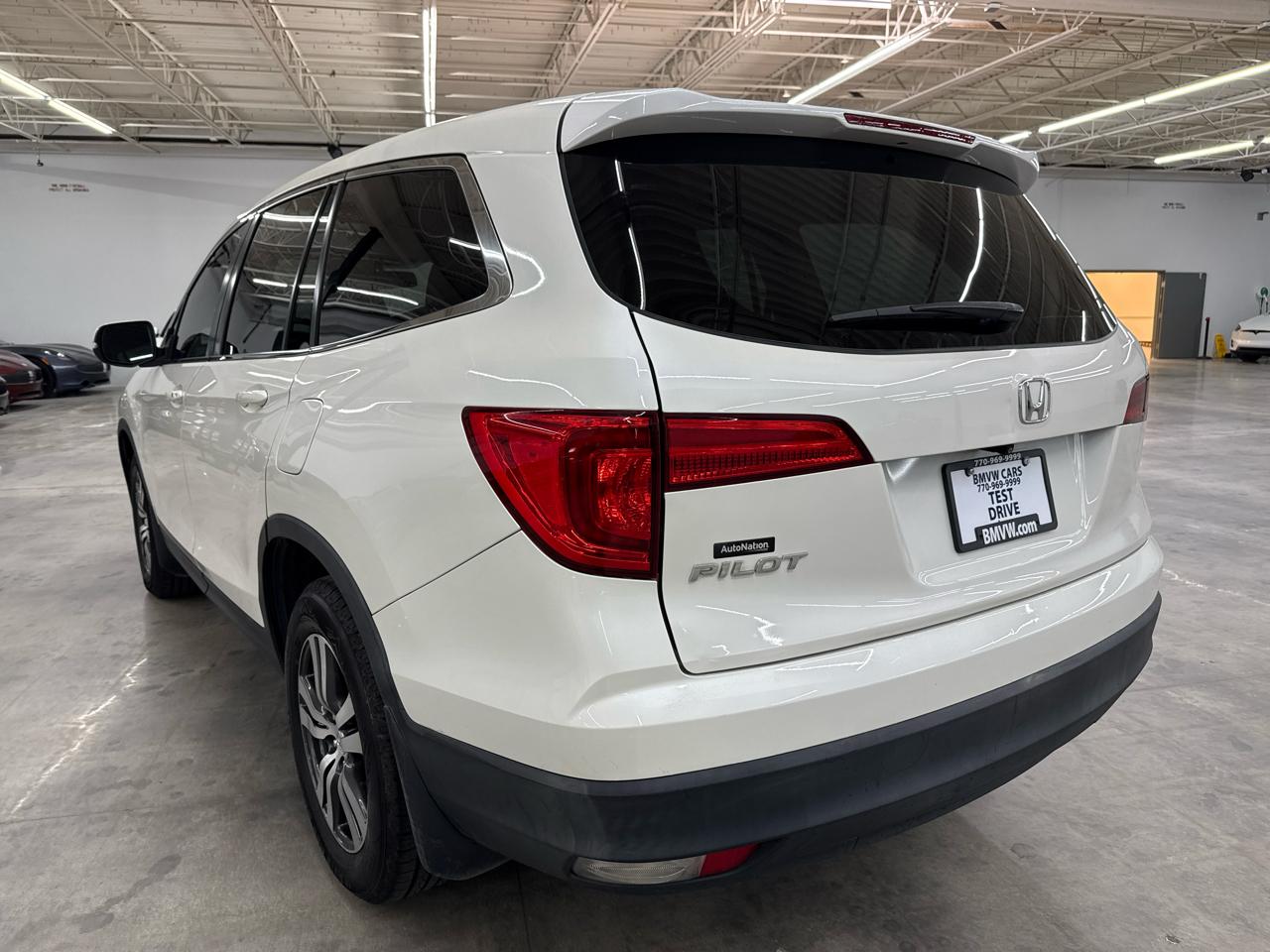 Honda Pilot 2WD 4dr EX-L w/Navi 2016