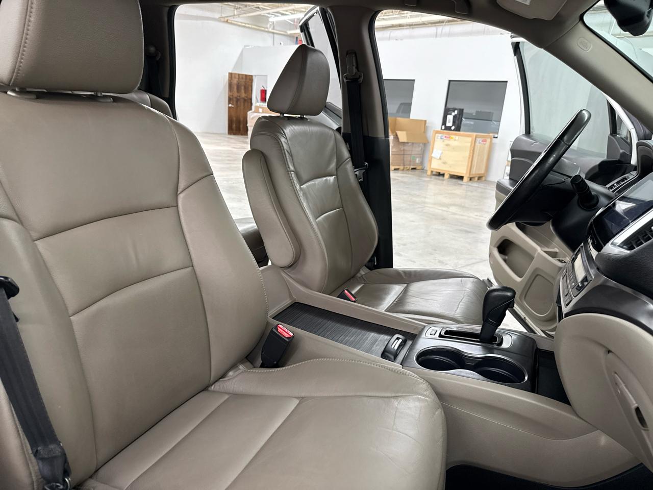Honda Pilot 2WD 4dr EX-L w/Navi 2016