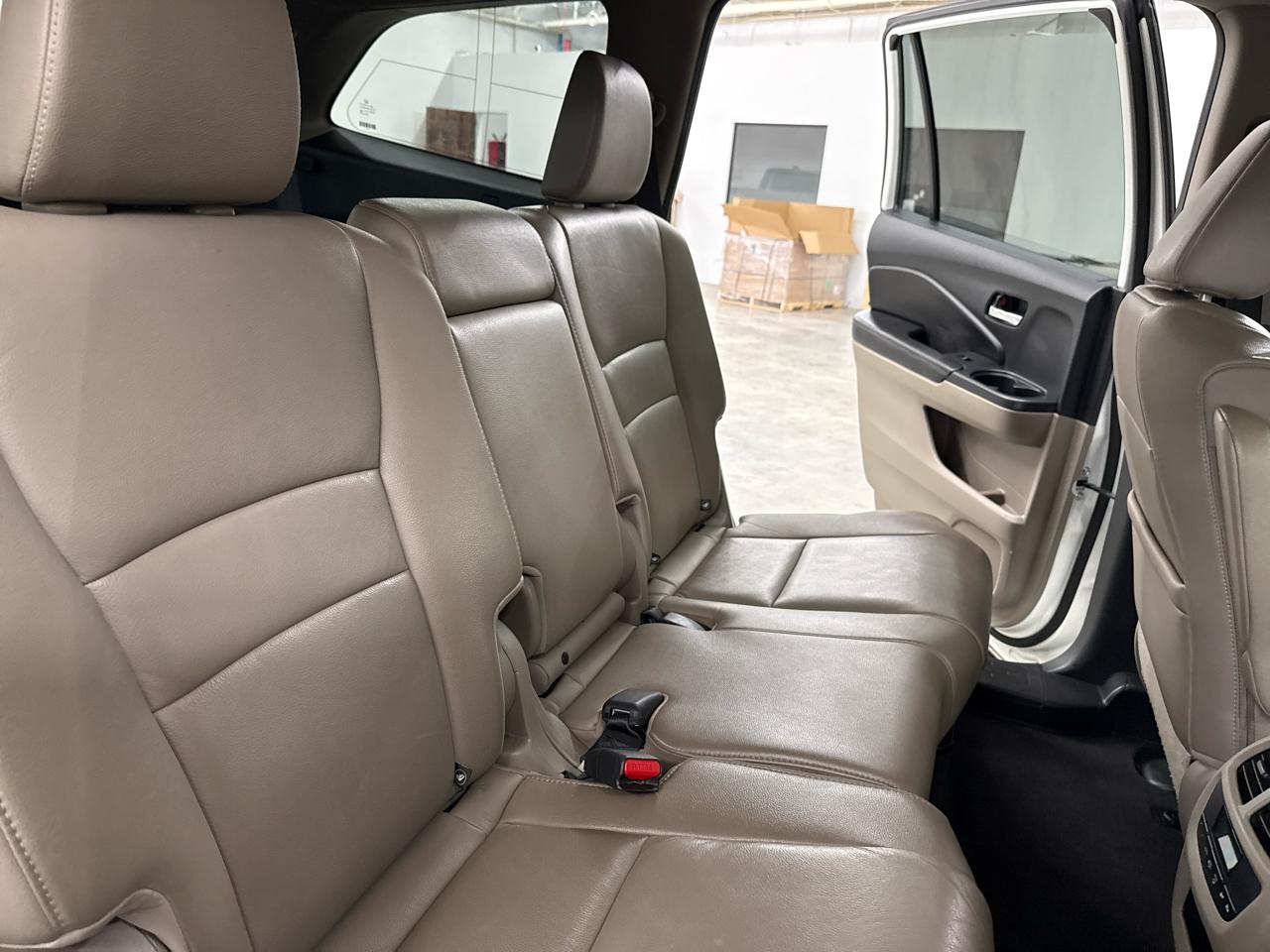 Honda Pilot 2WD 4dr EX-L w/Navi 2016