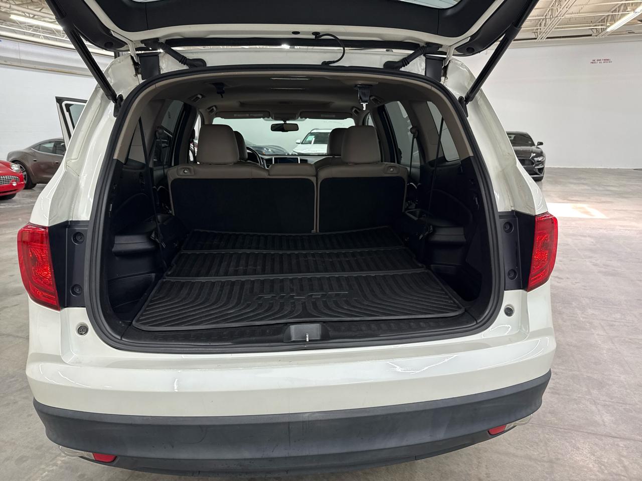 Honda Pilot 2WD 4dr EX-L w/Navi 2016
