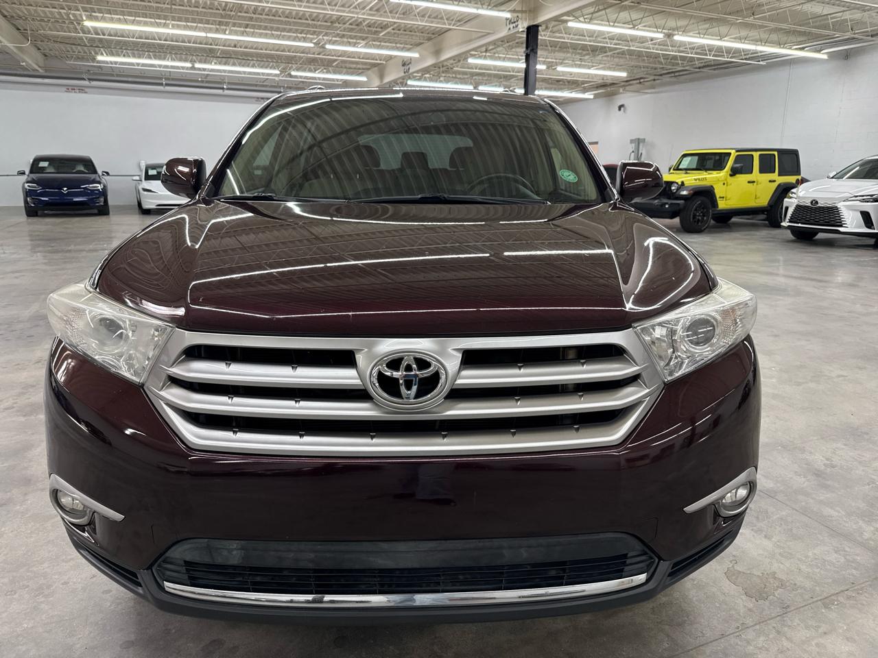 Toyota Highlander FWD 4dr V6 Limited (Natl) 2013