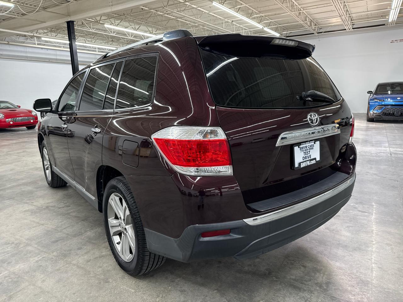 Toyota Highlander FWD 4dr V6 Limited (Natl) 2013