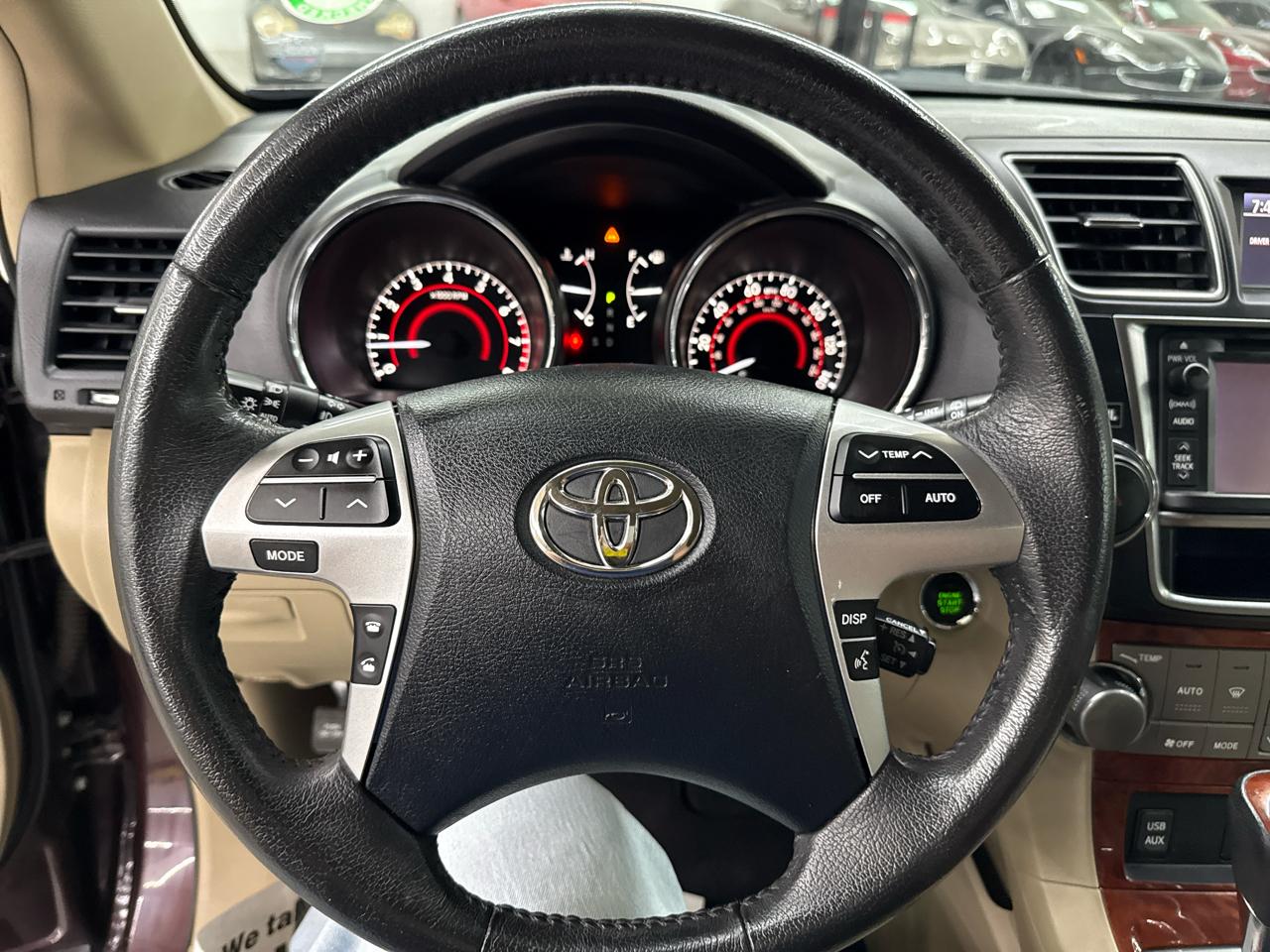 Toyota Highlander FWD 4dr V6 Limited (Natl) 2013