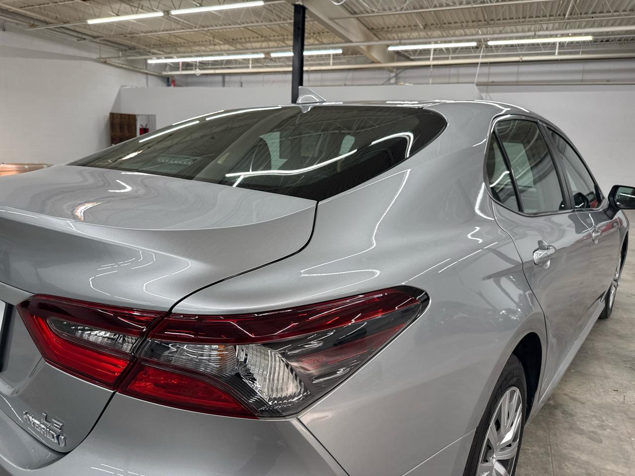 Toyota Camry Hybrid LE CVT (Natl) 2022