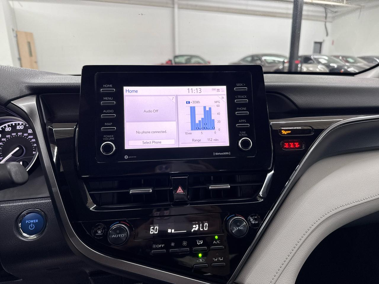 Toyota Camry Hybrid LE CVT (Natl) 2022