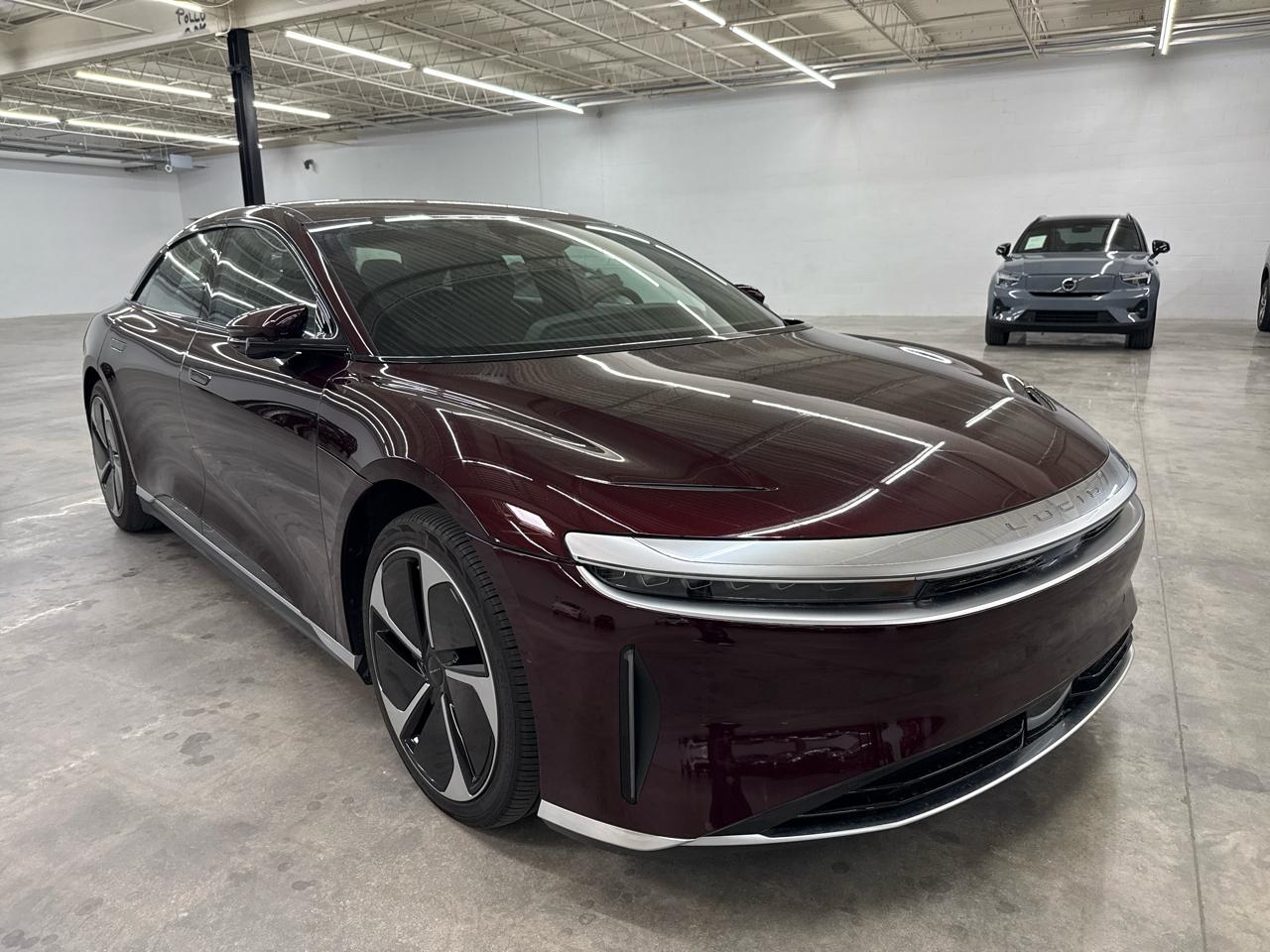 Lucid Air Pure AWD 2023