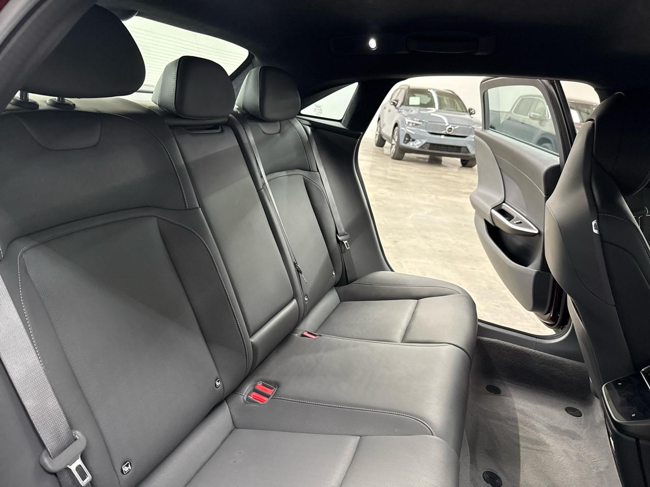 Lucid Air Pure AWD 2023