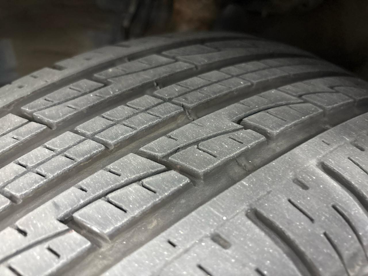 Toyota Sienna 5dr 8-Pass Van V6 LE FWD (Natl) 2014
