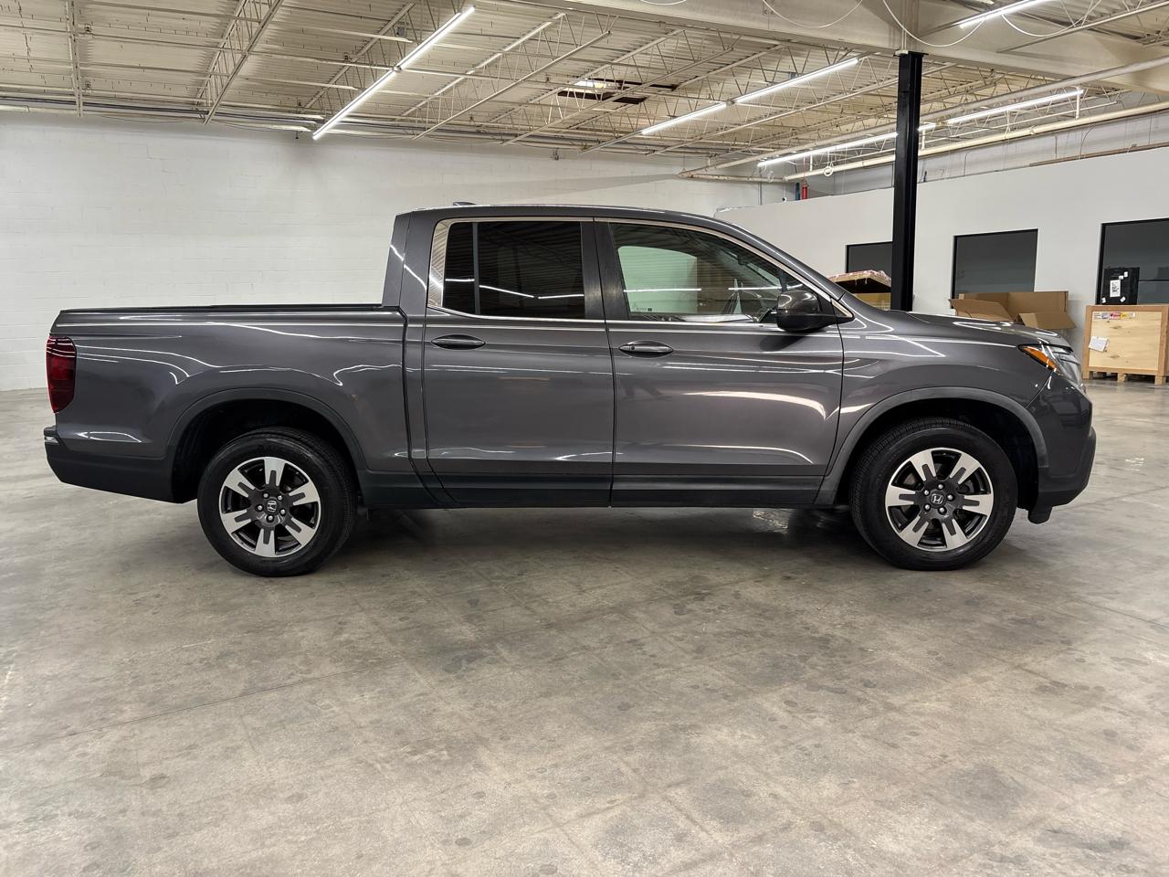 Honda Ridgeline RTL 4x4 Crew Cab 5.3' Bed 2017