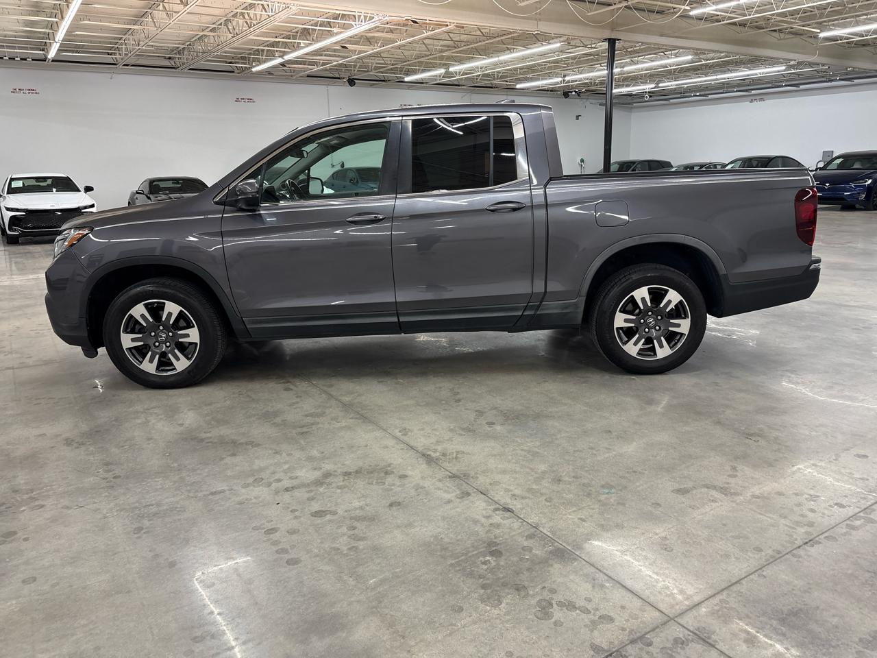 Honda Ridgeline RTL 4x4 Crew Cab 5.3' Bed 2017