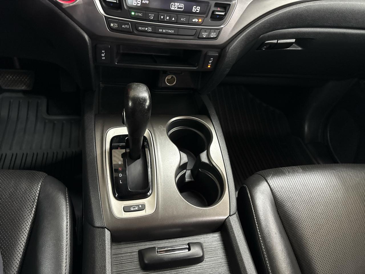 Honda Ridgeline RTL 4x4 Crew Cab 5.3' Bed 2017