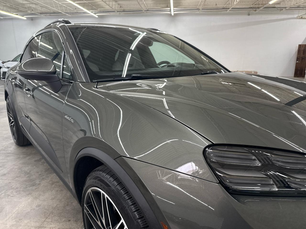 Porsche Macan Electric 4 AWD 2024