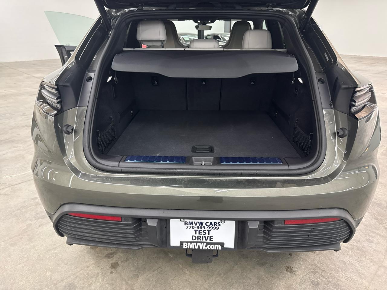 Porsche Macan Electric 4 AWD 2024