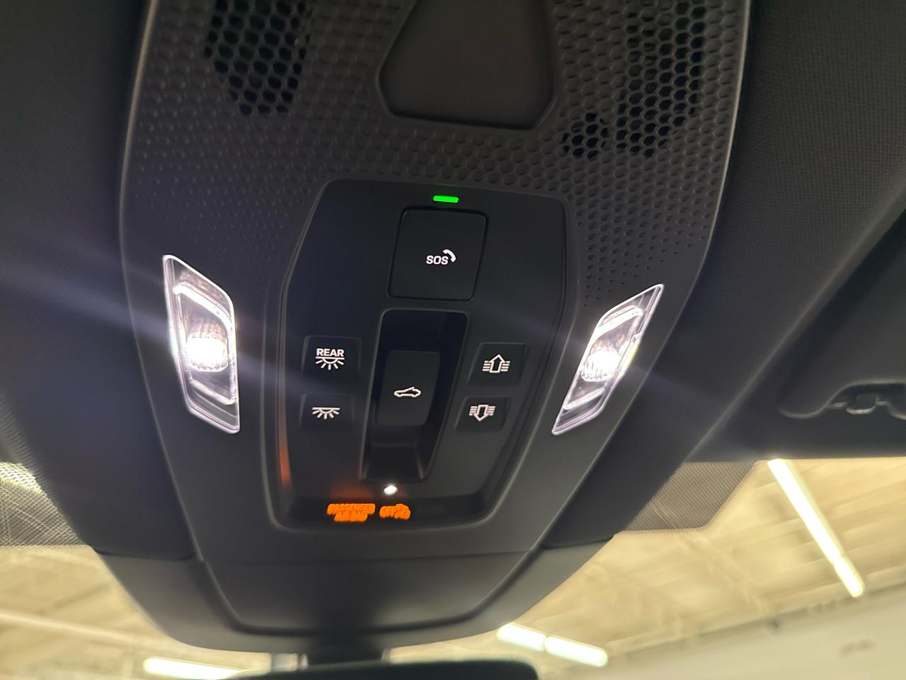 Porsche Macan Electric 4 AWD 2024