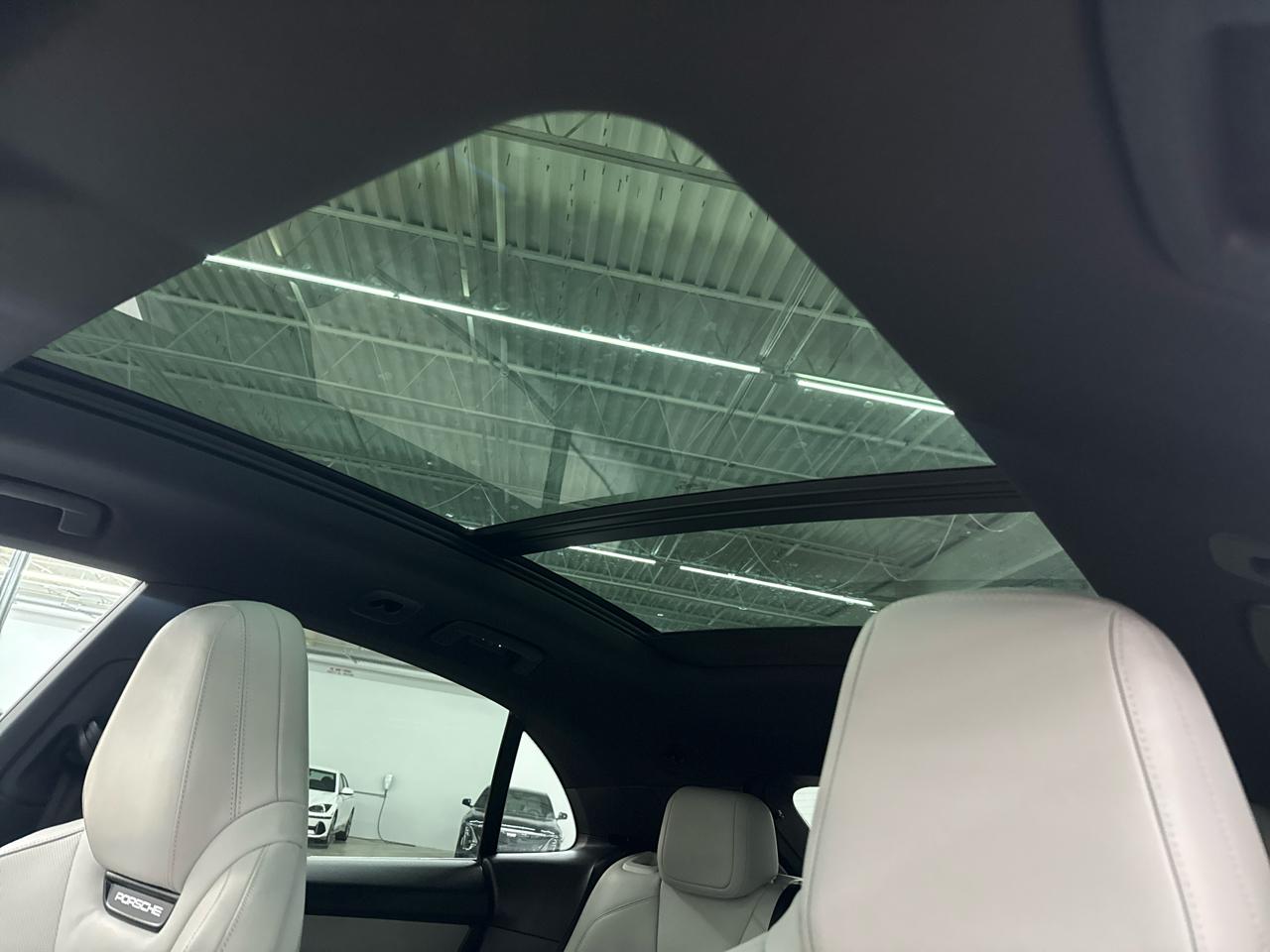Porsche Macan Electric 4 AWD 2024