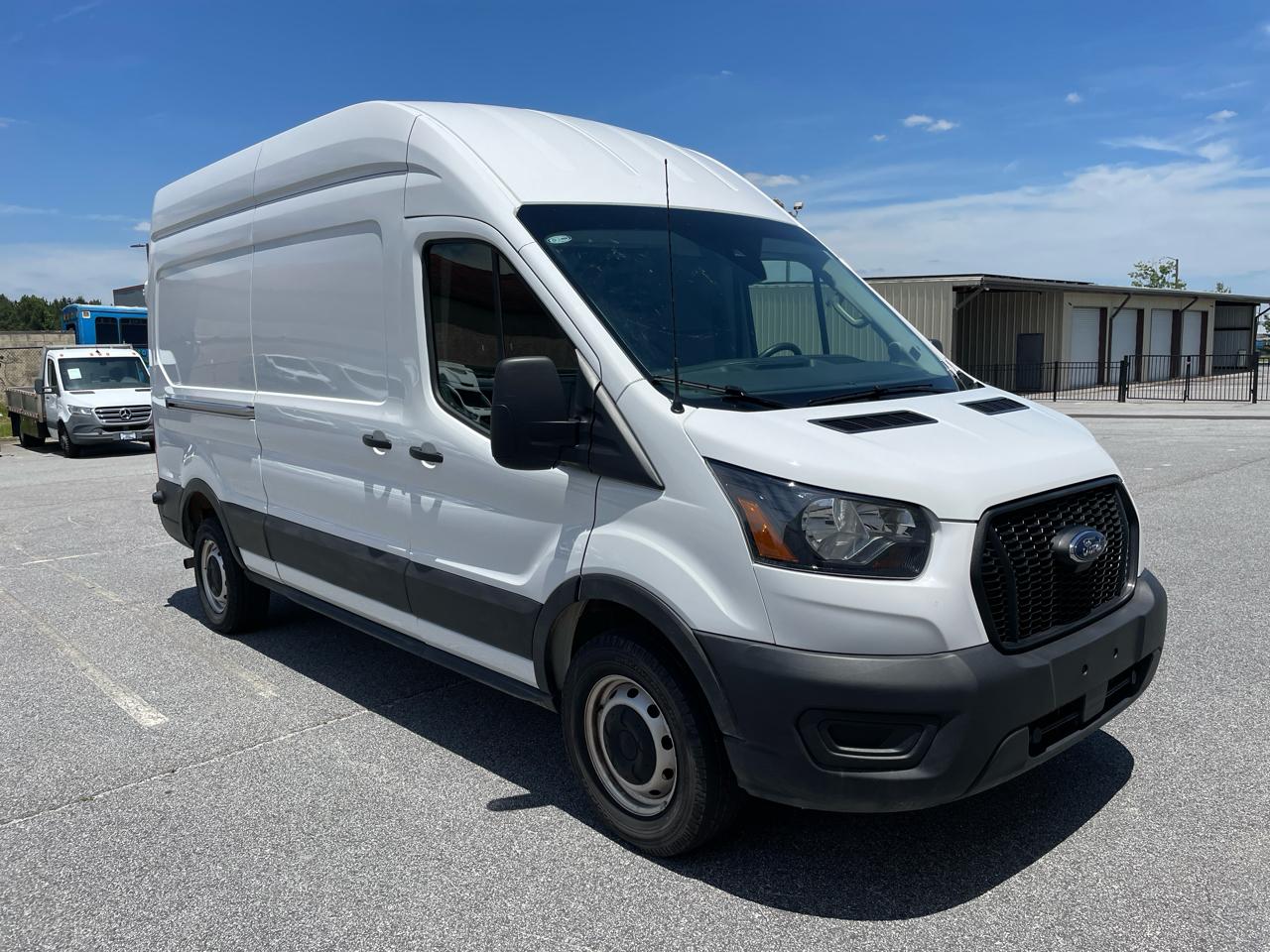 Ford Transit Cargo Van T-250 148" Hi Rf 9070 GVWR RWD 2025