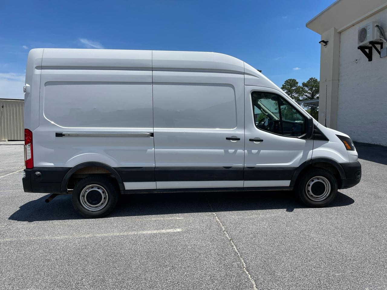 Ford Transit Cargo Van T-250 148" Hi Rf 9070 GVWR RWD 2025