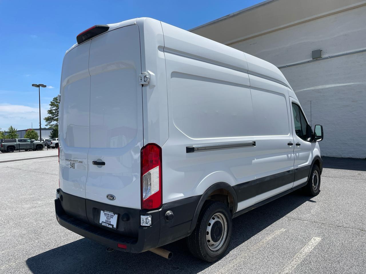 Ford Transit Cargo Van T-250 148" Hi Rf 9070 GVWR RWD 2025