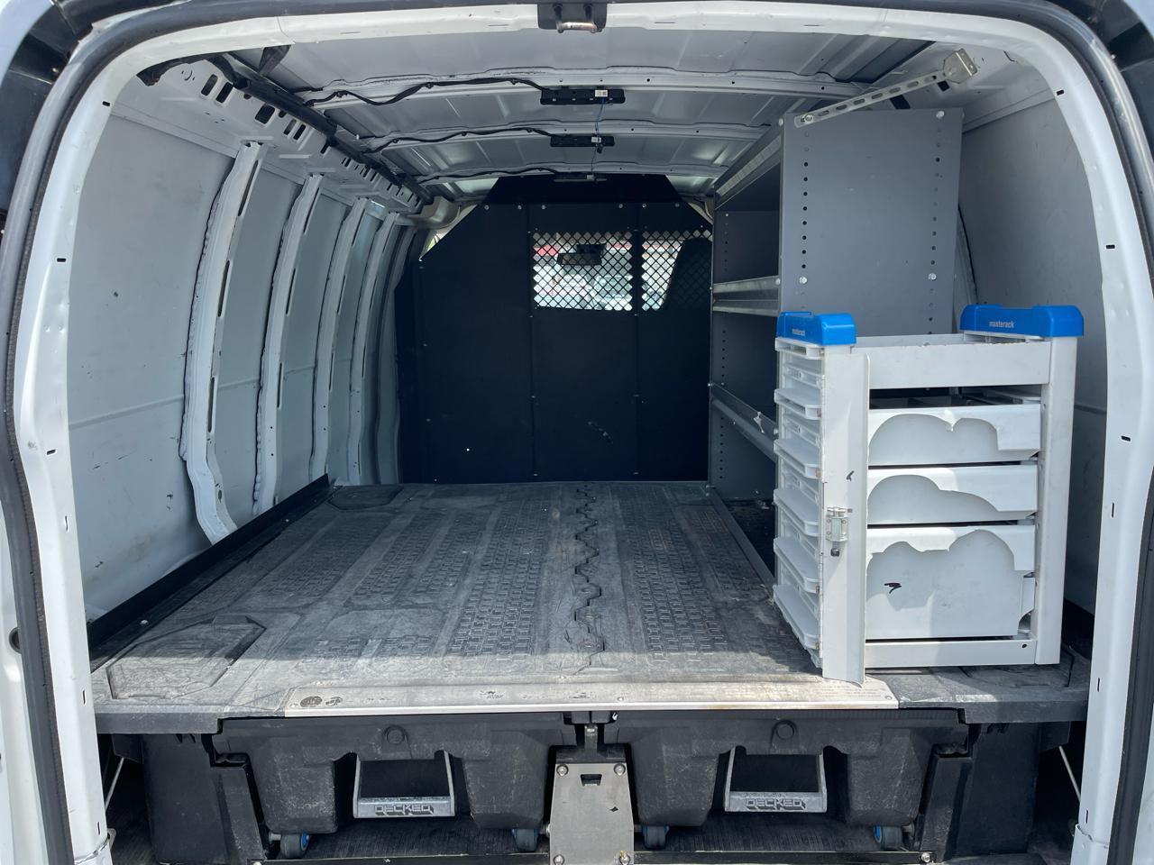 Chevrolet Express Cargo Van RWD 2500 135" 2020