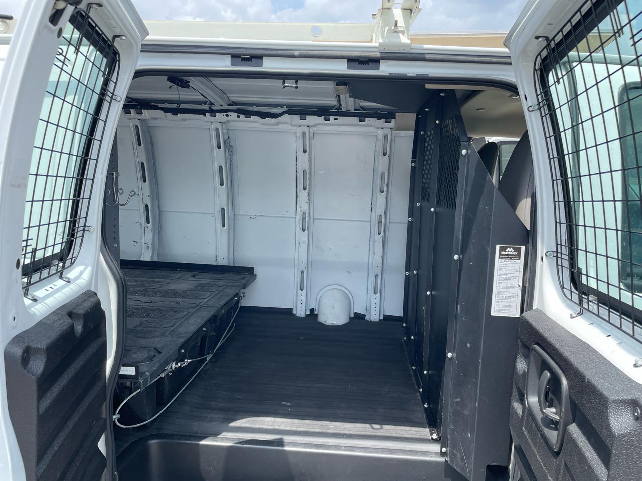 Chevrolet Express Cargo Van RWD 2500 135" 2020