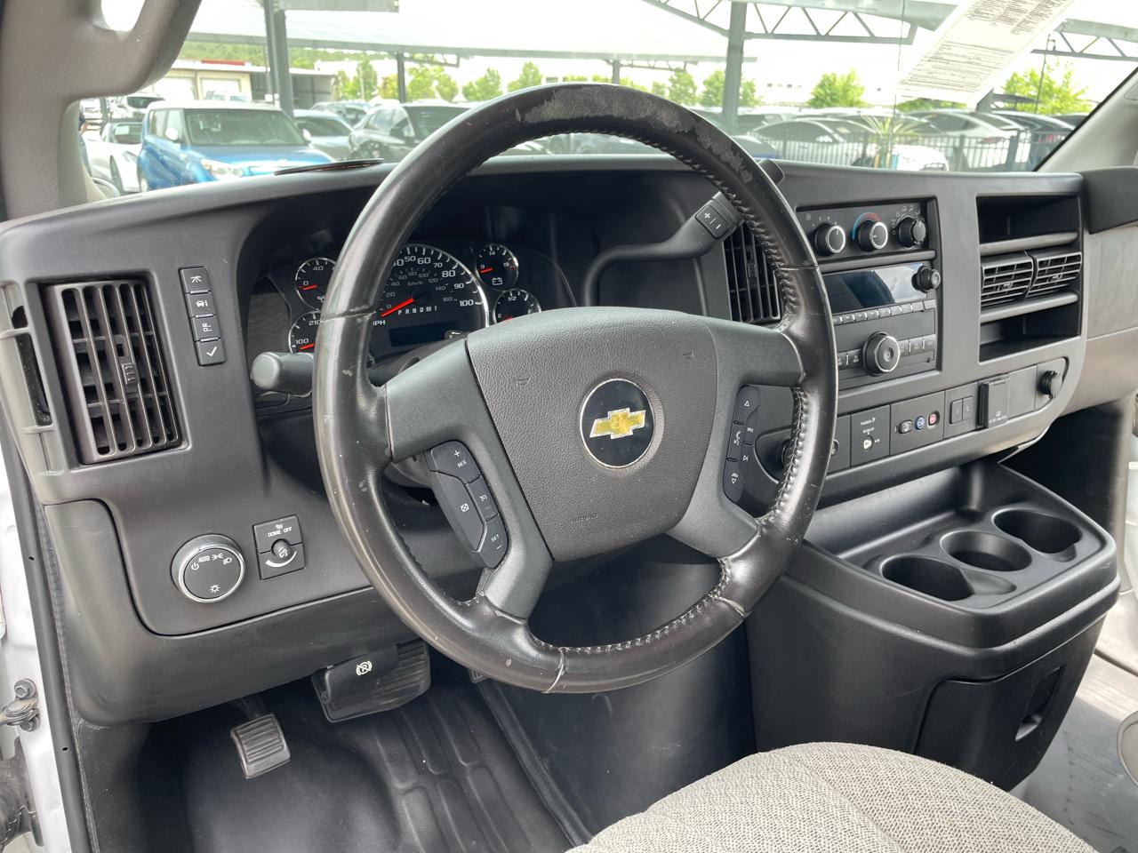 Chevrolet Express Cargo Van RWD 2500 135" 2020