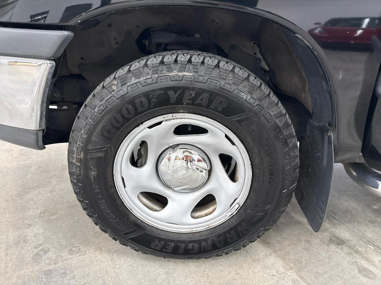 Toyota Tundra Access Cab V8 Auto SR5 2000