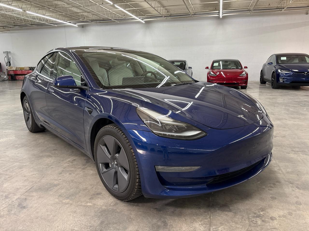 Tesla Model 3 Standard Range Plus RWD 2023