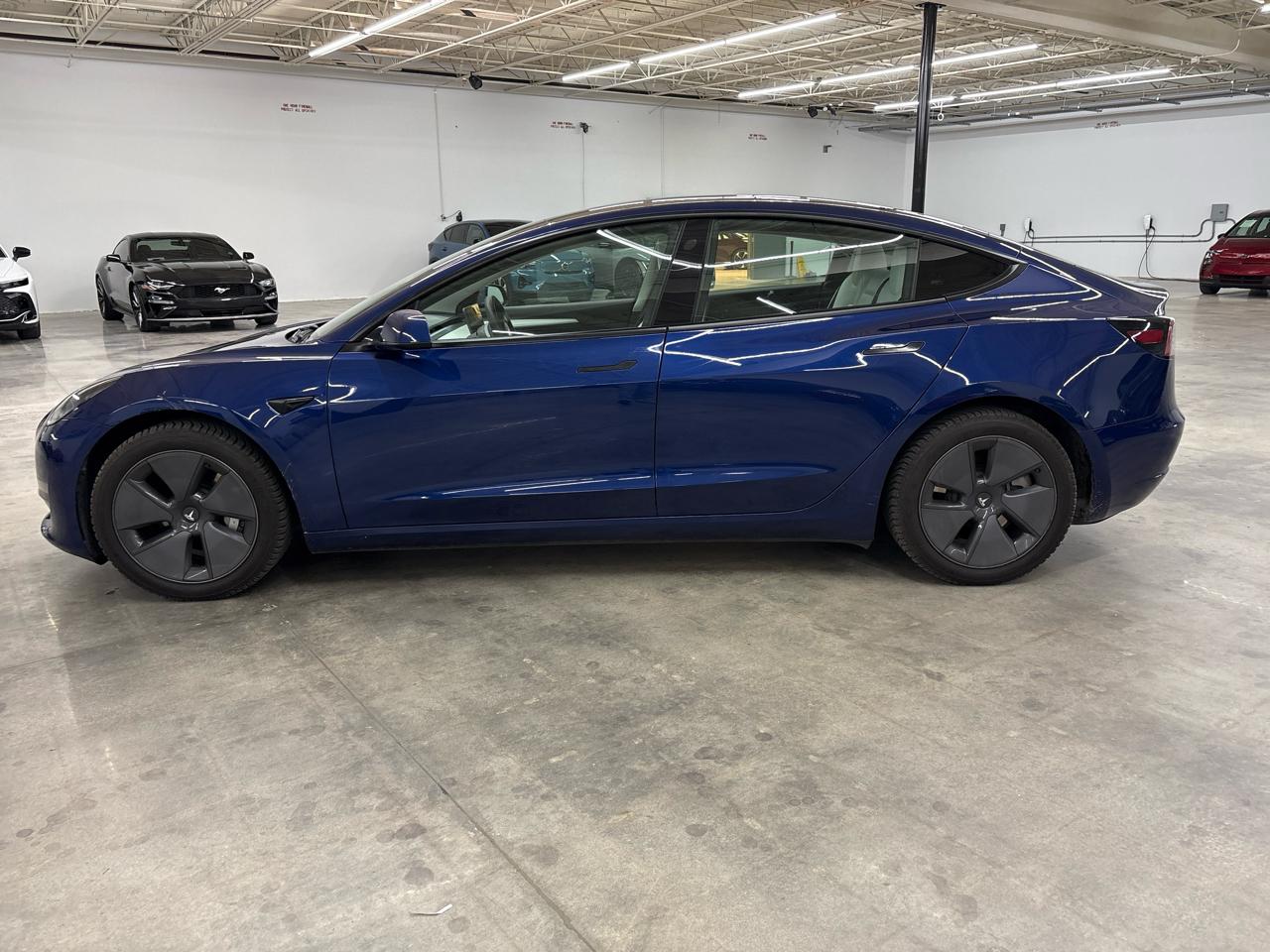 Tesla Model 3 Standard Range Plus RWD 2023