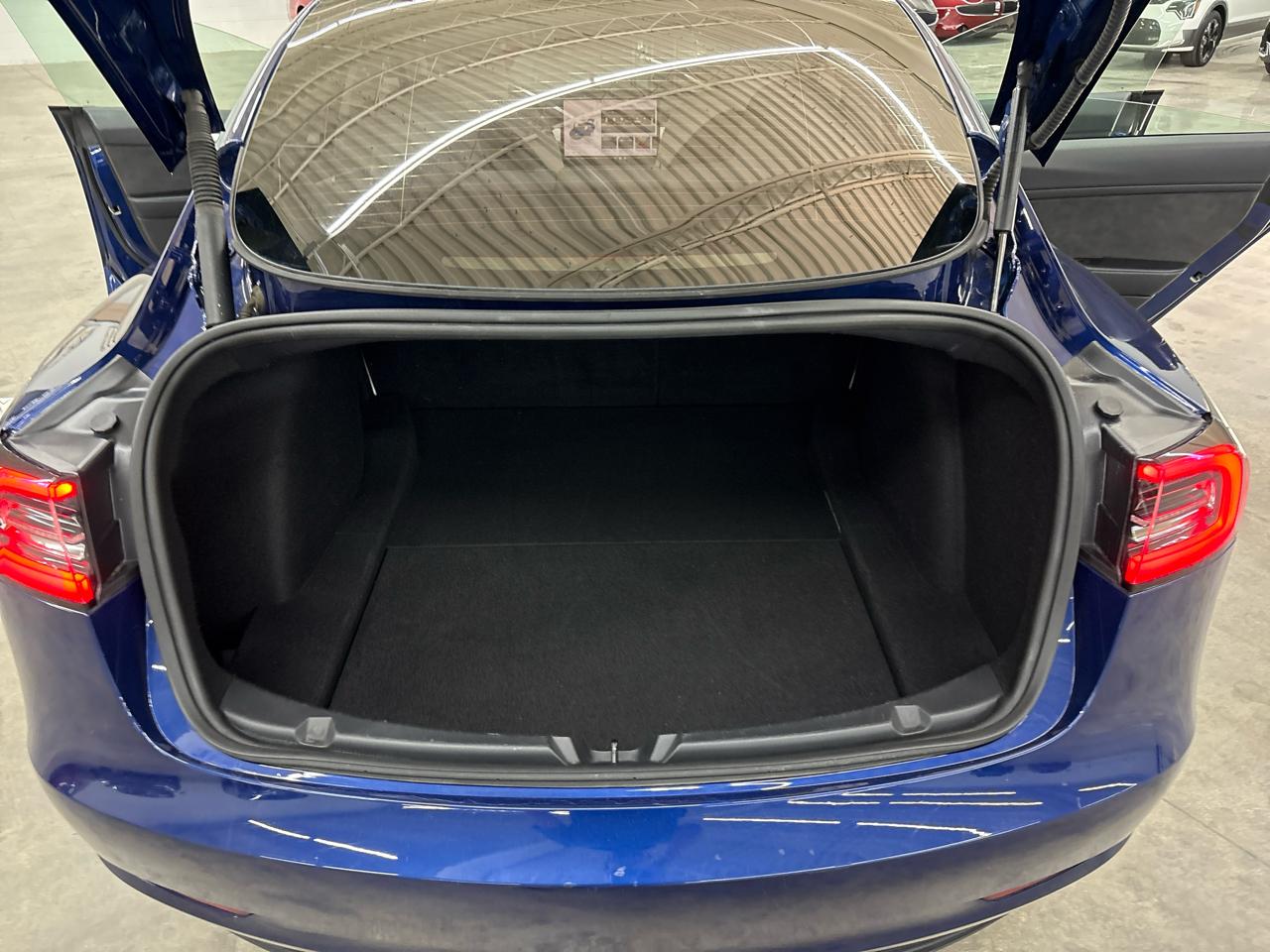 Tesla Model 3 Standard Range Plus RWD 2023