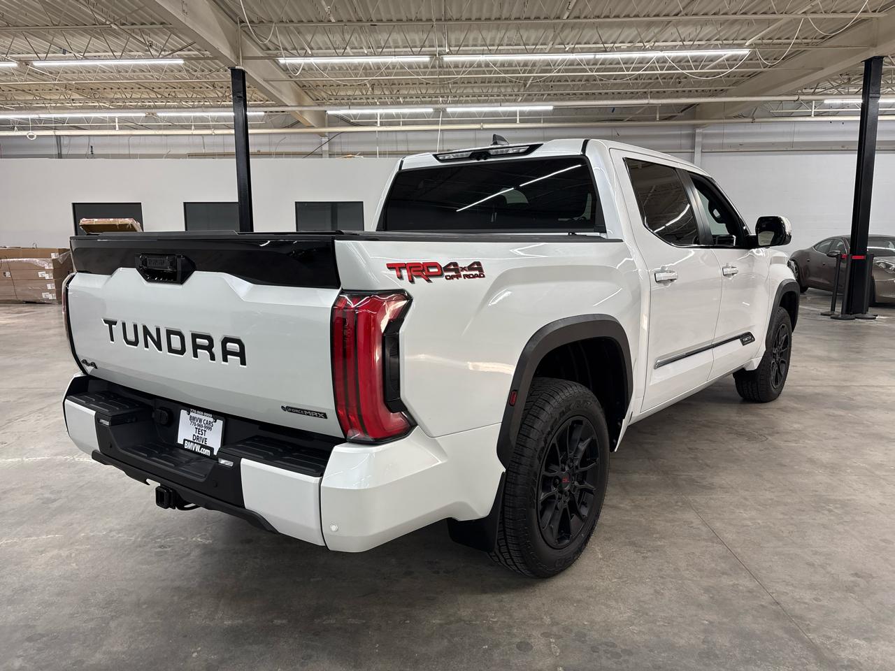 Toyota Tundra 4WD Platinum Hybrid CrewMax 5.5' Bed 3.5L (Natl) 2025