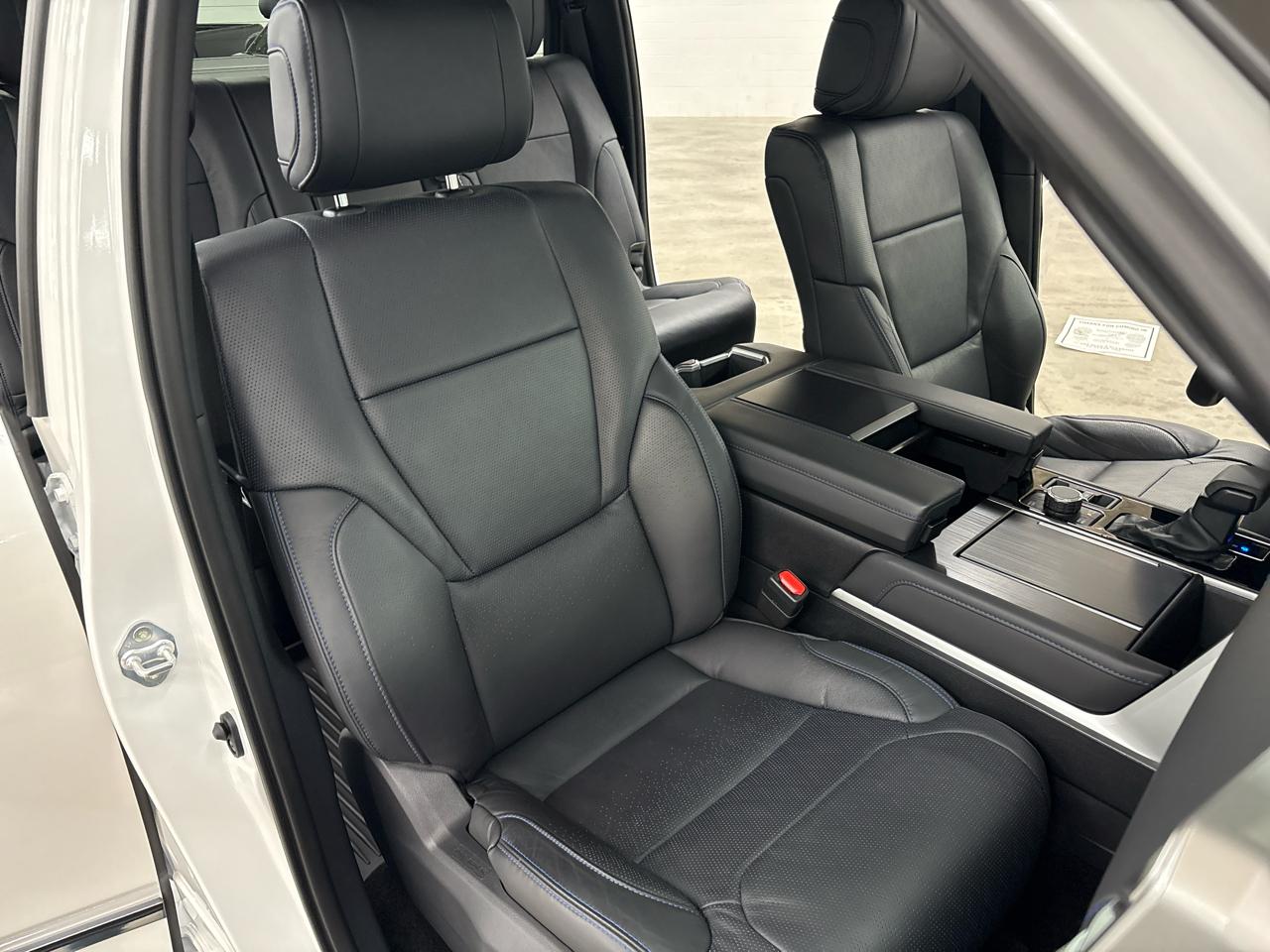 Toyota Tundra 4WD Platinum Hybrid CrewMax 5.5' Bed 3.5L (Natl) 2025
