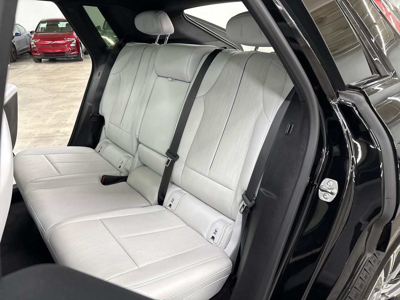 Cadillac Lyriq 4dr Luxury w/1SC 2024