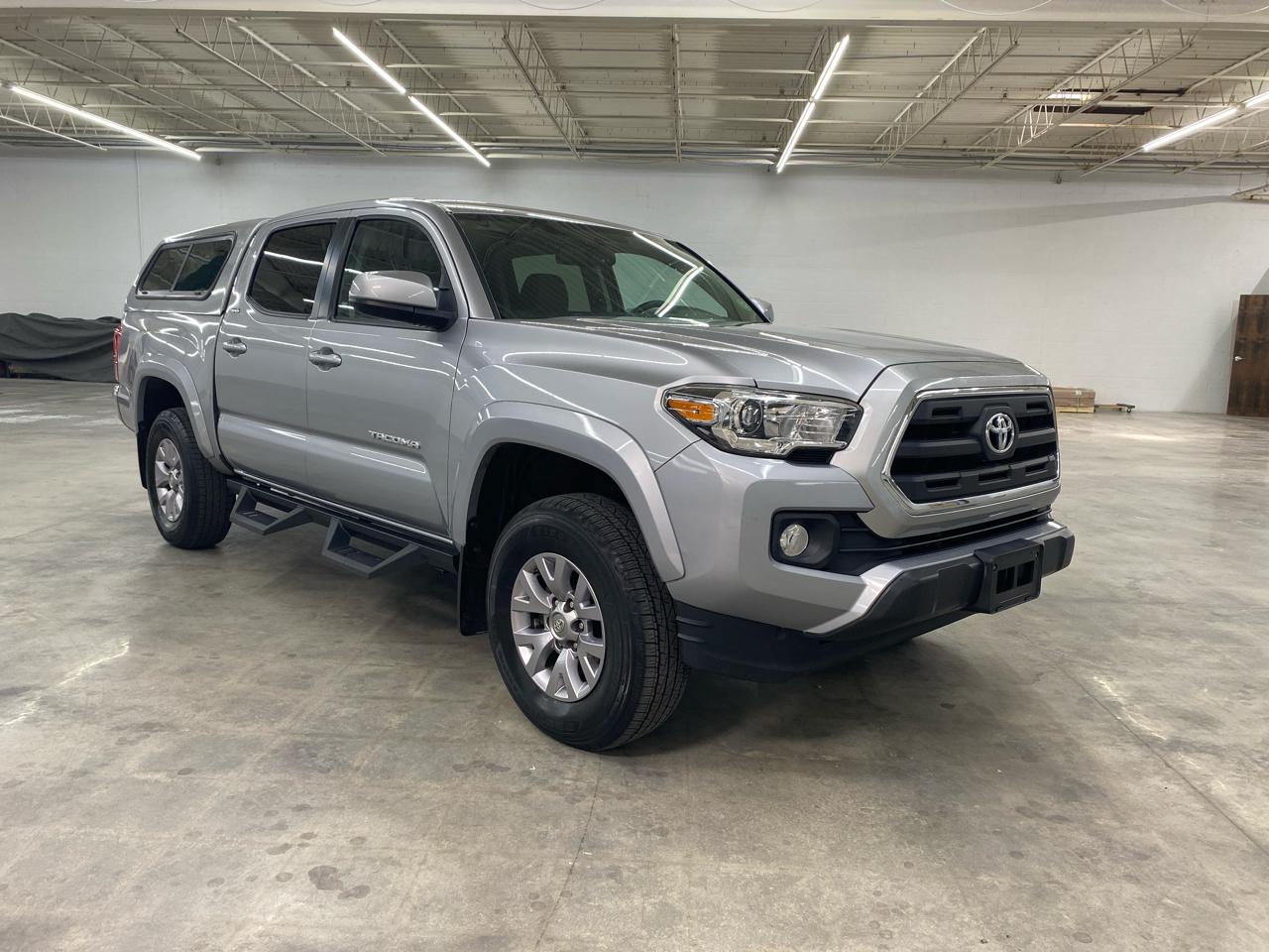 Toyota Tacoma TRD Off Road Double Cab 5' Bed V6 4x4 MT (Natl) 2017