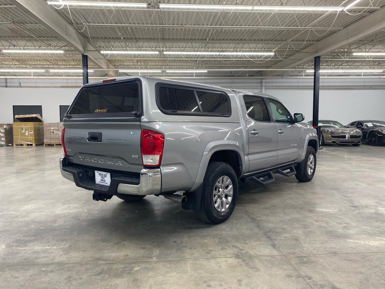 Toyota Tacoma TRD Off Road Double Cab 5' Bed V6 4x4 MT (Natl) 2017