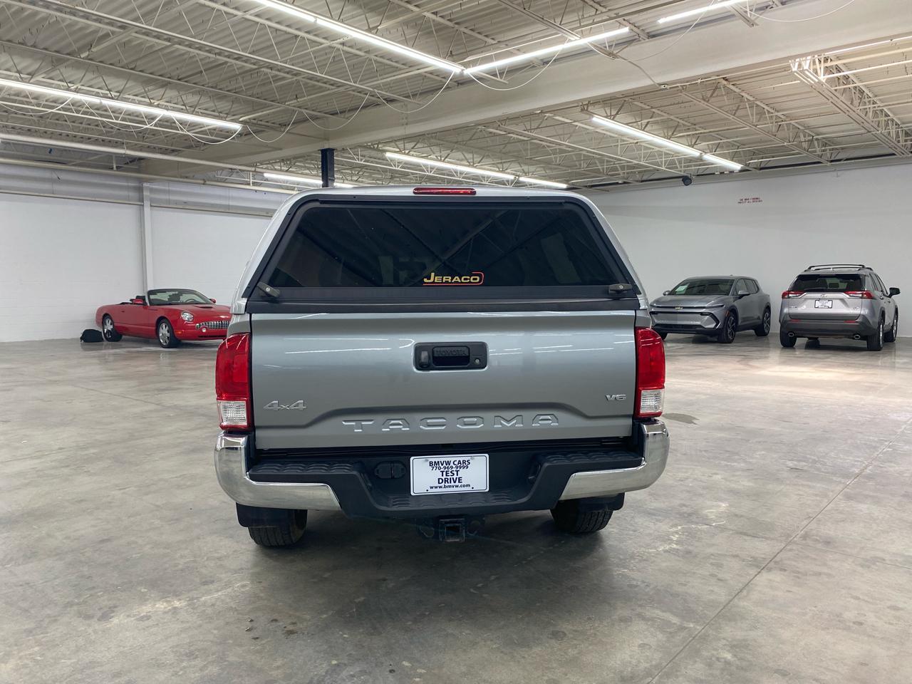 Toyota Tacoma TRD Off Road Double Cab 5' Bed V6 4x4 MT (Natl) 2017