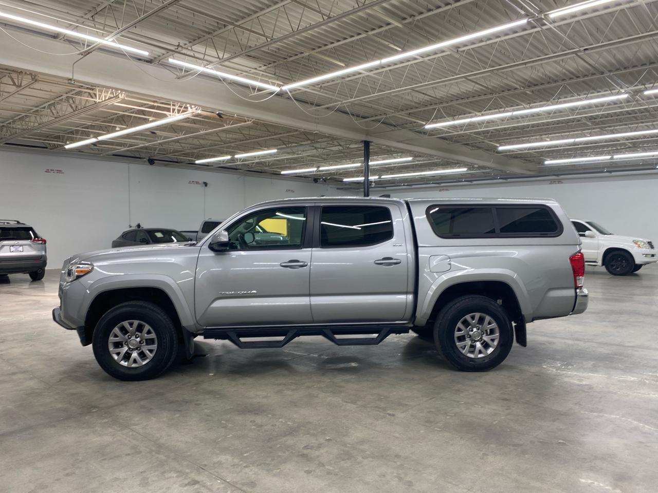 Toyota Tacoma TRD Off Road Double Cab 5' Bed V6 4x4 MT (Natl) 2017