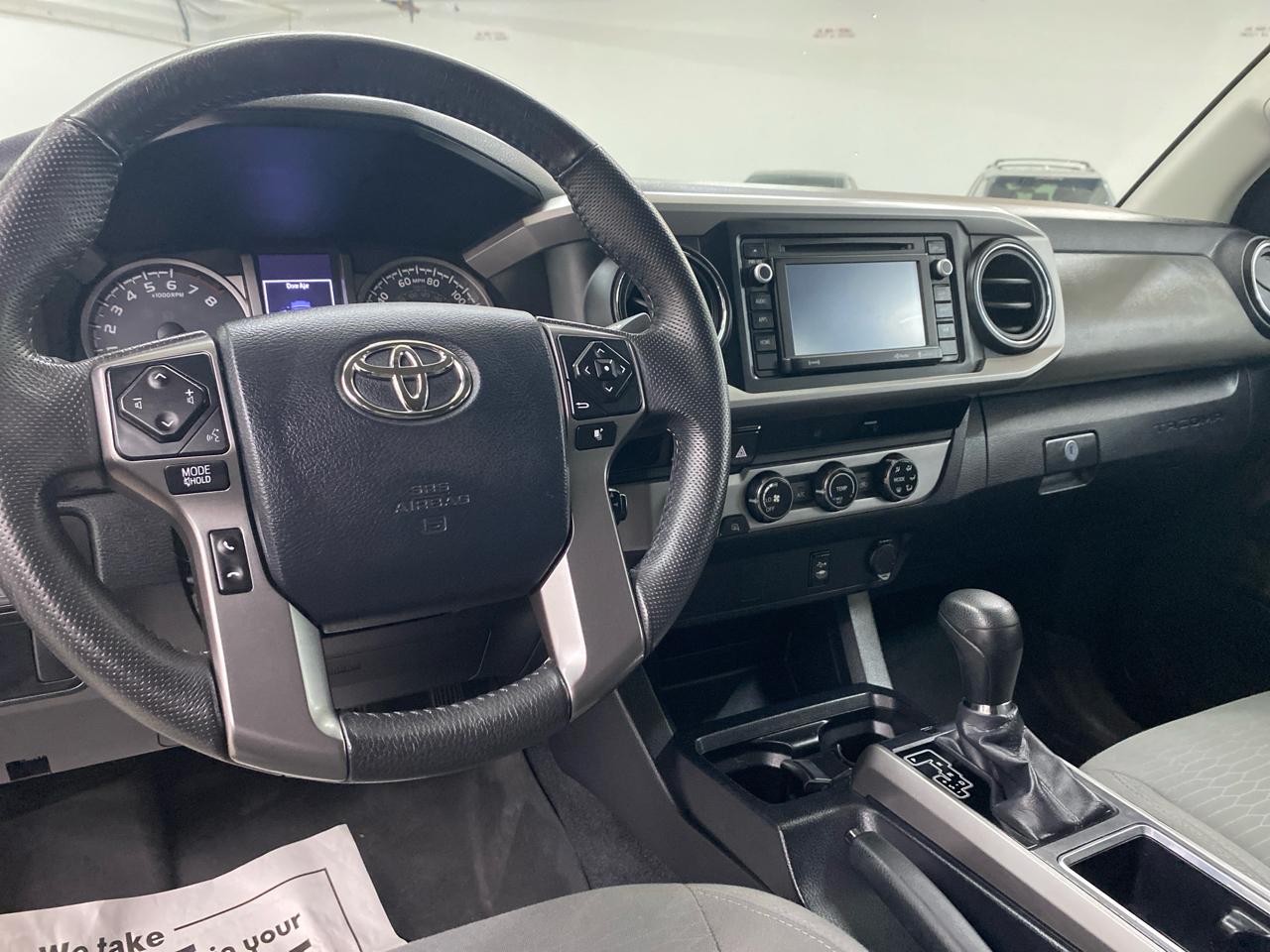 Toyota Tacoma TRD Off Road Double Cab 5' Bed V6 4x4 MT (Natl) 2017