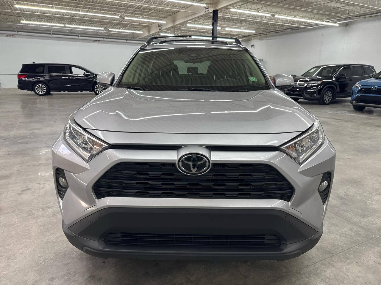 Toyota RAV4 XLE AWD (Natl) 2020