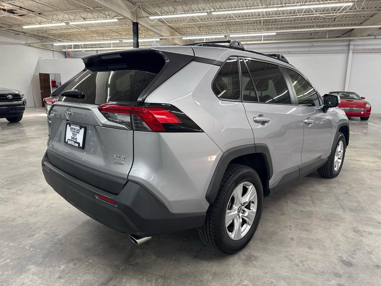 Toyota RAV4 XLE AWD (Natl) 2020