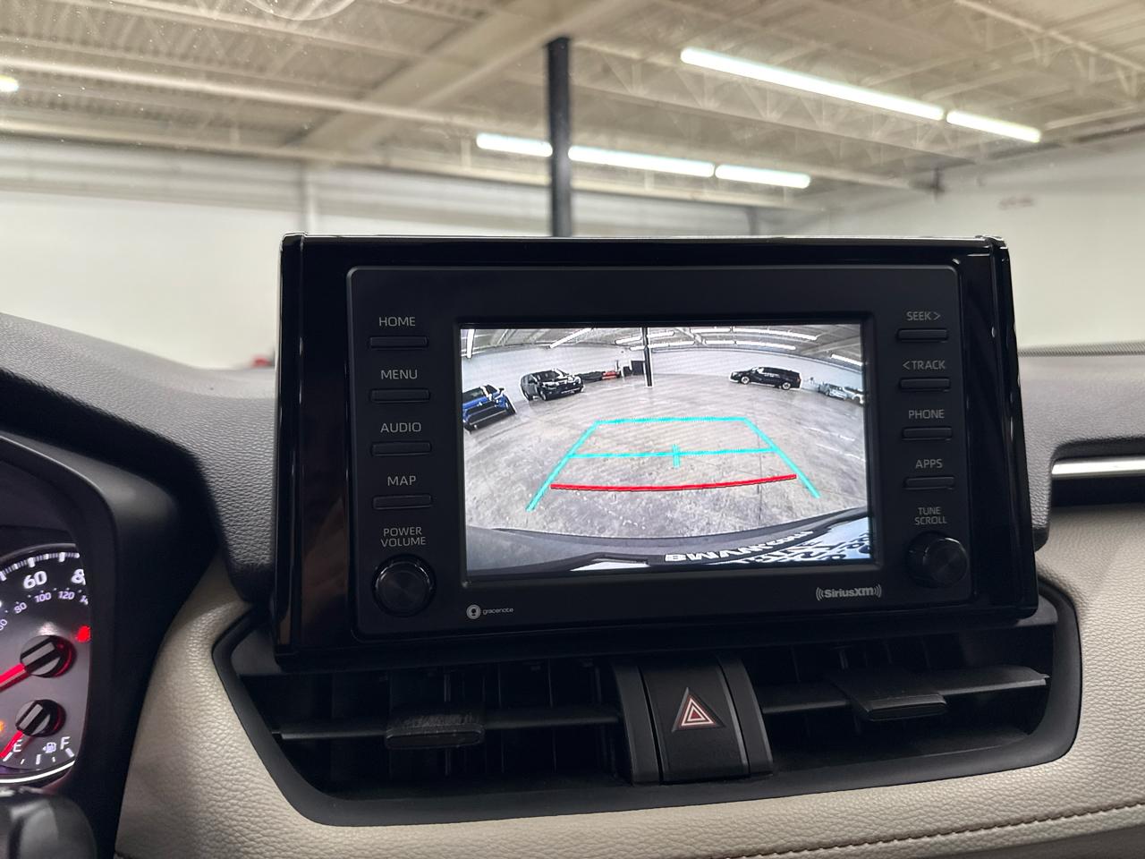 Toyota RAV4 XLE AWD (Natl) 2020